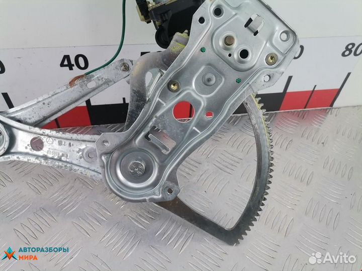 Стеклоподъемник передний правый Mercedes-Benz