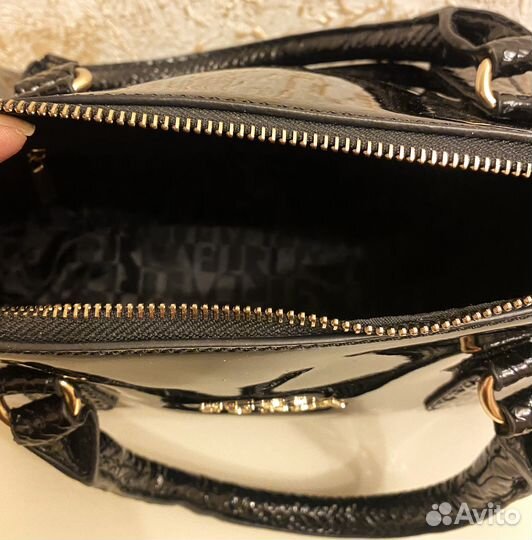 Сумка кожаная лаковая furla