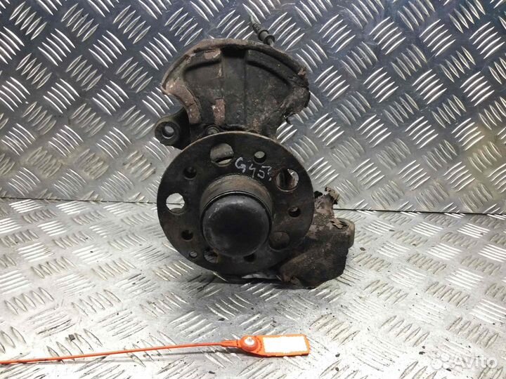 Ступица передняя правая Mercedes C-klasse 611962