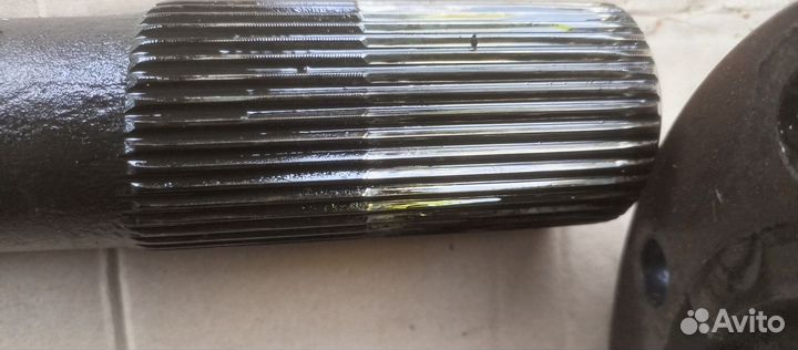 Полуось Freightliner Columbia