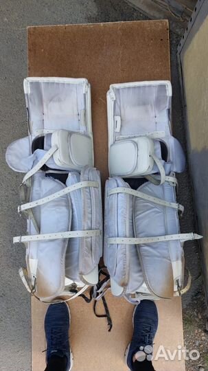 Продам щитки хоккейного вратаря sr 36+2