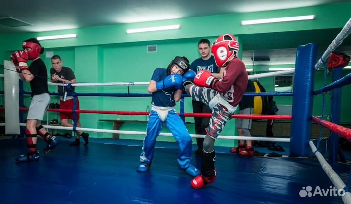 Спорт бокс кикбоксинг