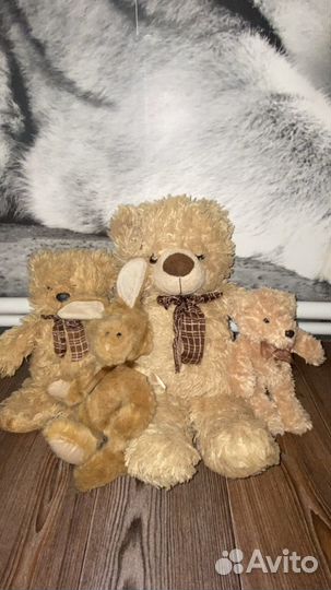 Плюшевый мишка тедди коллекции и зайцы
