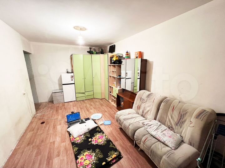 2-к. квартира, 42 м², 1/4 эт.