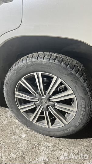 Комплект колес лексус r20 bridgestone