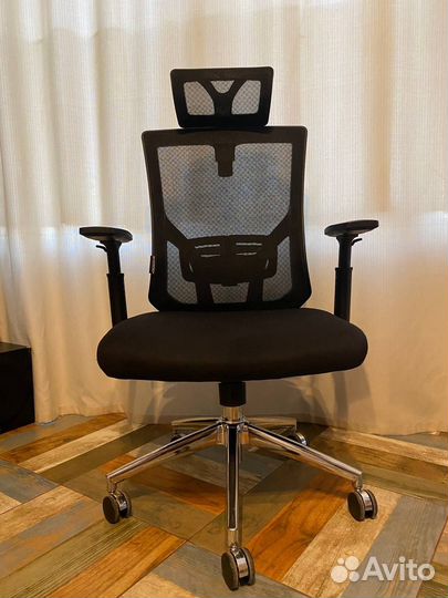 Компьютерное кресло norden