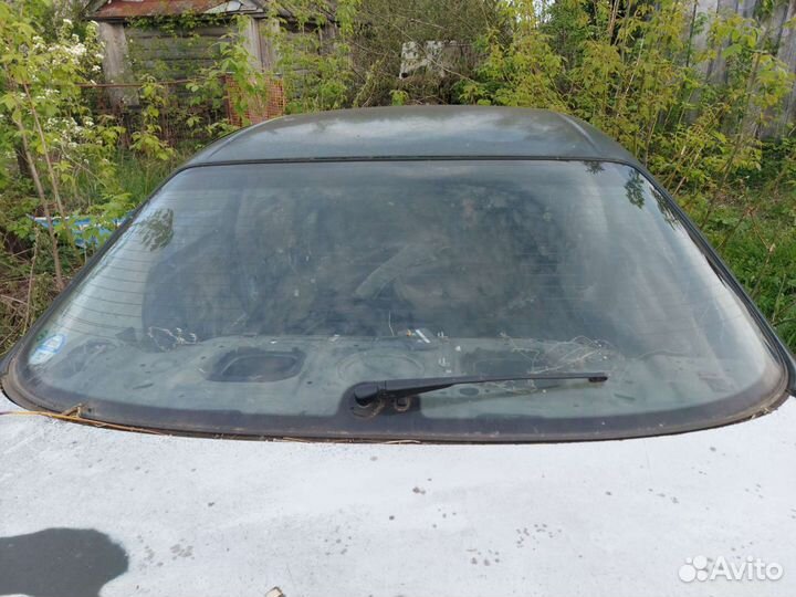 Заднее стекло toyota cresta 90