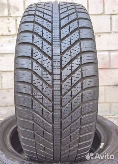 Goodyear Vector 4Seasons 205/55 R16 94V