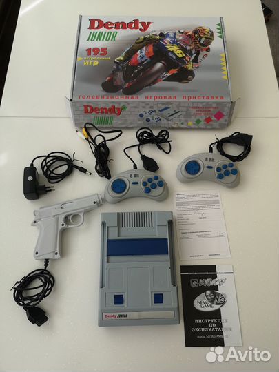 Игровая приставка Dendy Junior 195 игр + пистолет