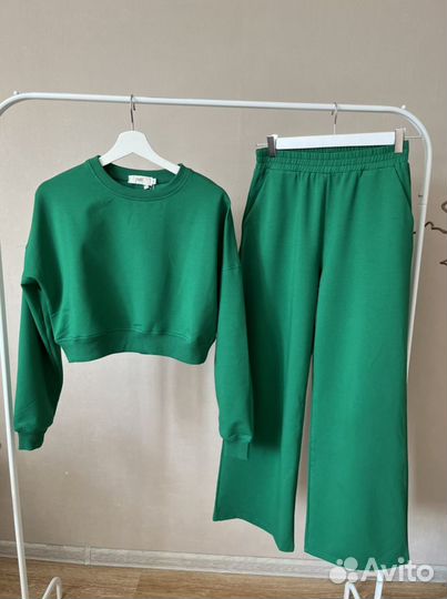 Спортивный костюм женский новый