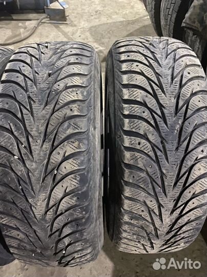 Yokohama A008 235/60 R18 26L