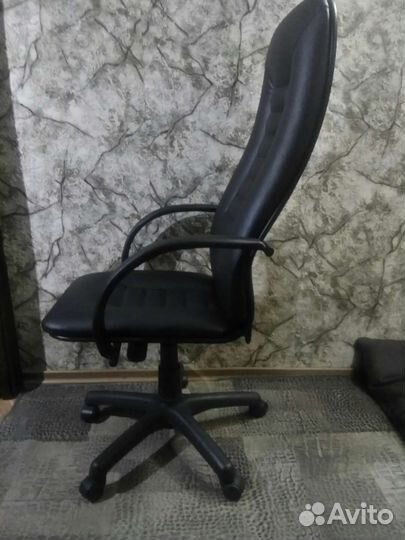 Компьютерное кресло