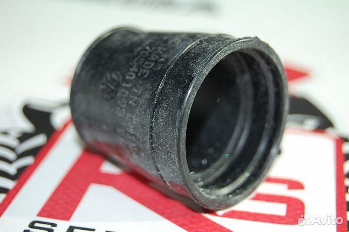 Пыльник переднего кардана BRP 705401093