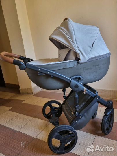 Коляска Junama City 2 в 1(люлька+прогулочный блок)
