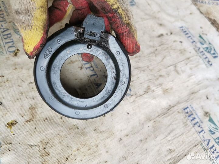 Муфта кондиционера Ford Focus 2 (сломан разъем)