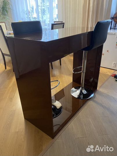 Барный стол