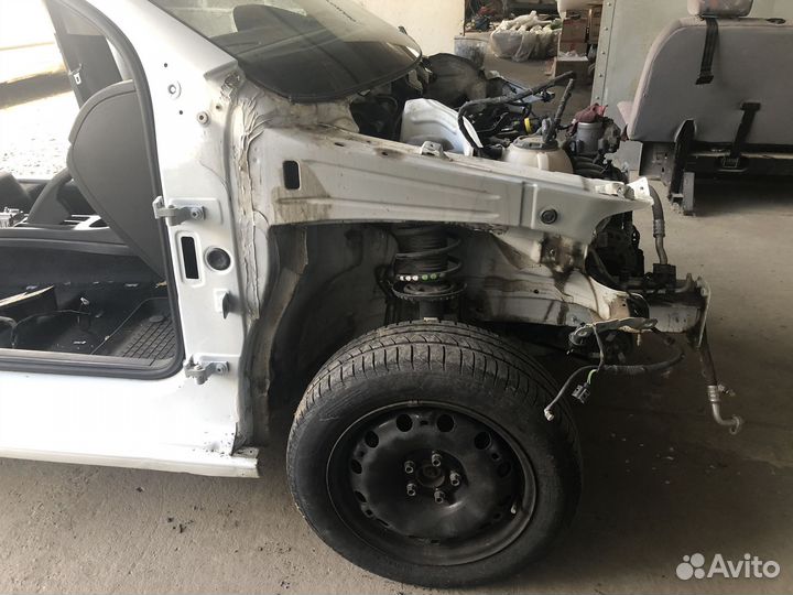 Лонжерон передний правый Фольксваген Поло 5 седан