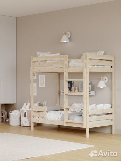Кровать двухъярусная из массива дерева