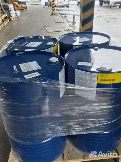 Оригинальное моторное масло Mobil 15W40