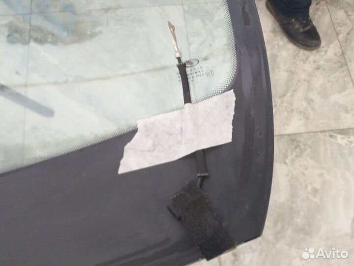 Стекло лобовое LADA xray