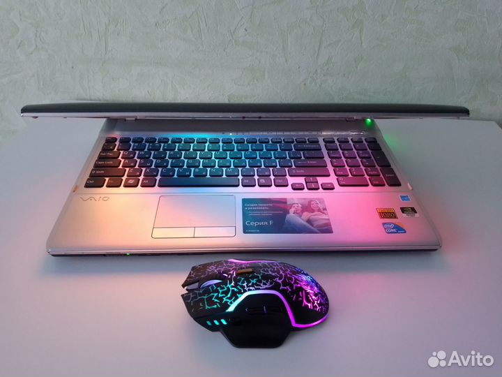 Новый игровой 8 гиговый Sony с Full HD и Intel i5