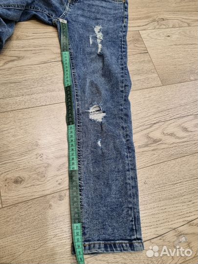 Джинсы
