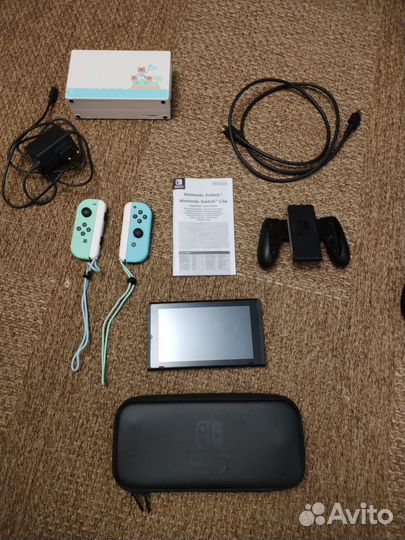 Nintendo Switch Animal crossing edition+Mario Kart