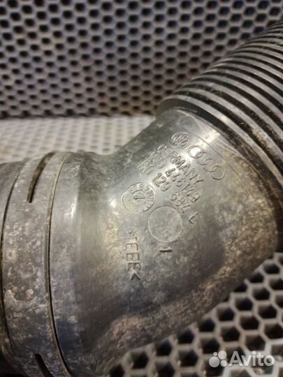 Патрубок интеркулера Volkswagen Passat B7 CDA 1.8