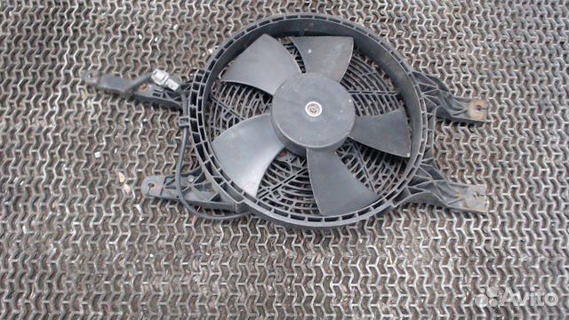 Вентилятор радиатора Nissan Elgrand, 1999