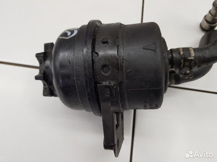 Бачок гидроусилителя (BMW 5)