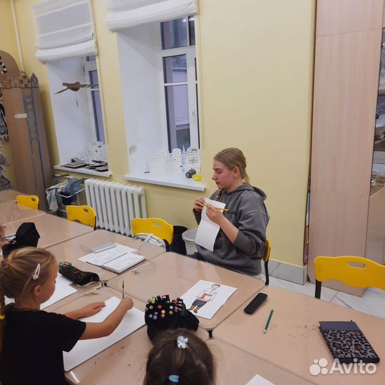 Педагог по рисованию