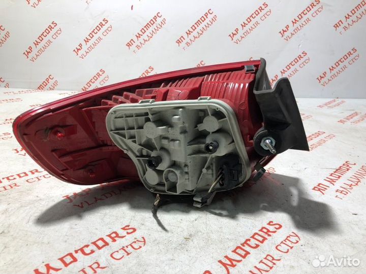 Фонарь задний правый Audi A3 8P BSE 1.6 2008