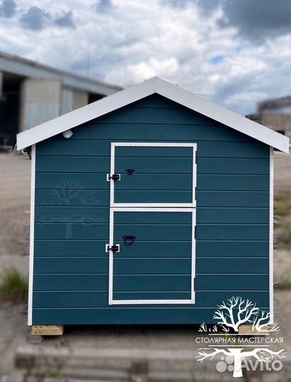 Будка вольер зимняя с отсеком для хранения