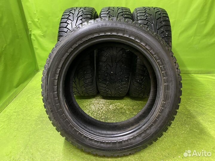 Nokian Tyres Hakkapeliitta 5 SUV 225/55 R18 102T