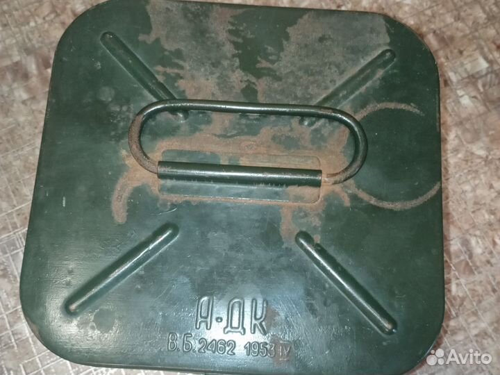 Ящик металлический с замком