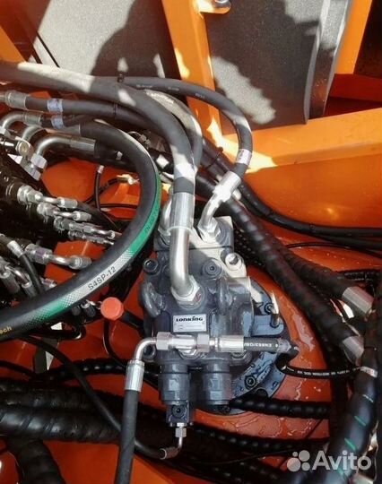 Колёсный экскаватор Lonking CDM6150W, 2023