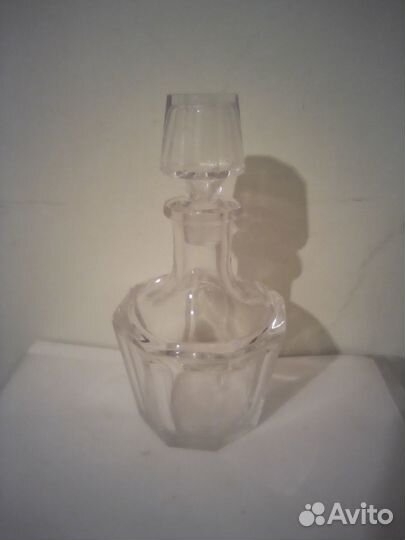 Графин старинный,рюмки,фужеры