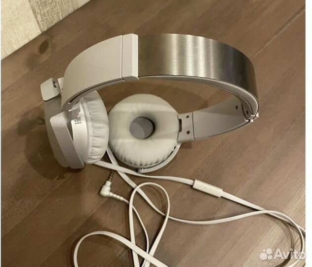 Наушники Sony MDR-xb550ap White