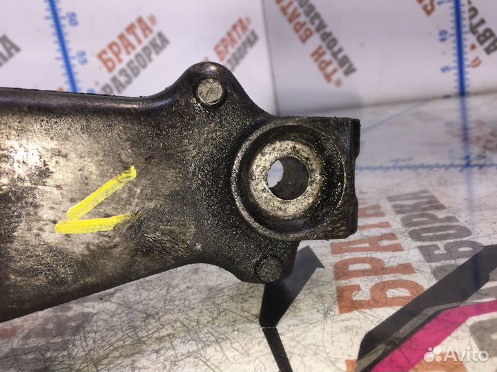 Мерседес Спринтер Кронштейн двигателя левый Лев