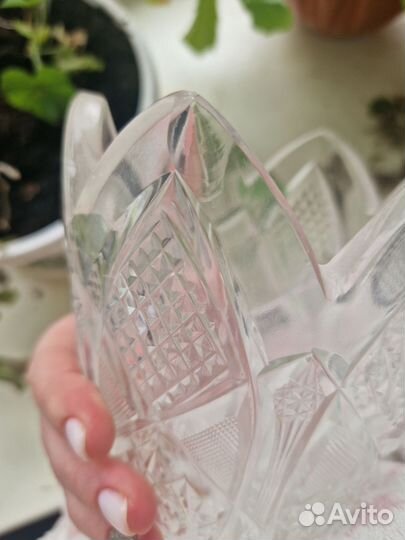 Ваза хрустальная тюльпан