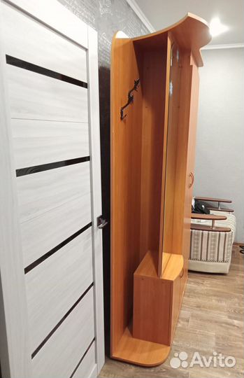 Шкаф в прихожую