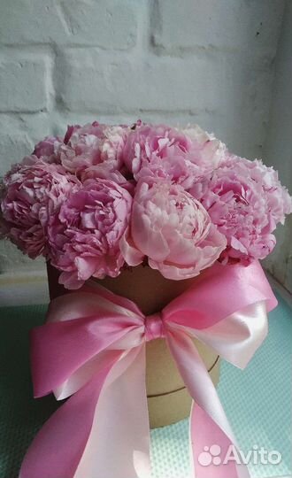 Букет из пионов