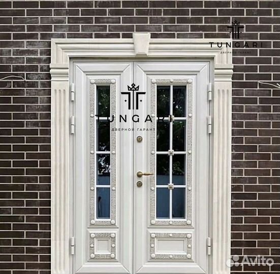 Входная дверь Кованная