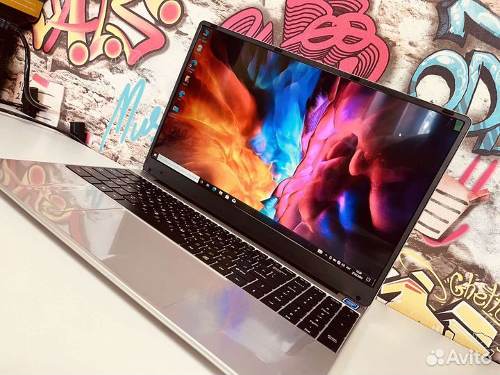 Ноутбук новый