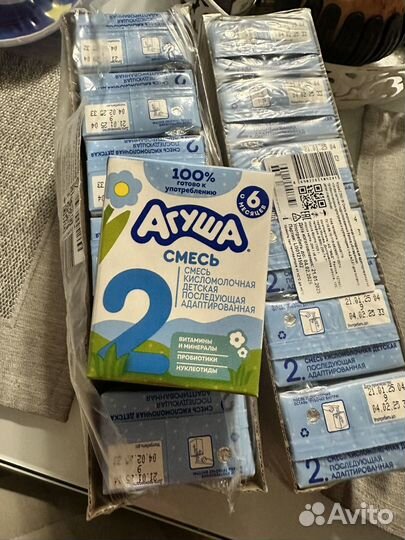 Сухая и кисломолочная детские смеси