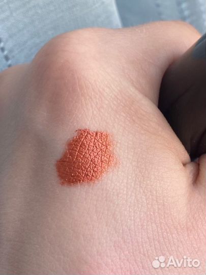 Золотые жидкие тени eye tint Giorgio Armani