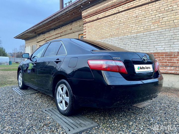 Toyota Camry 2.4 AT, 2011, 187 000 км