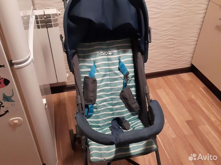 Прогулочная коляска трость