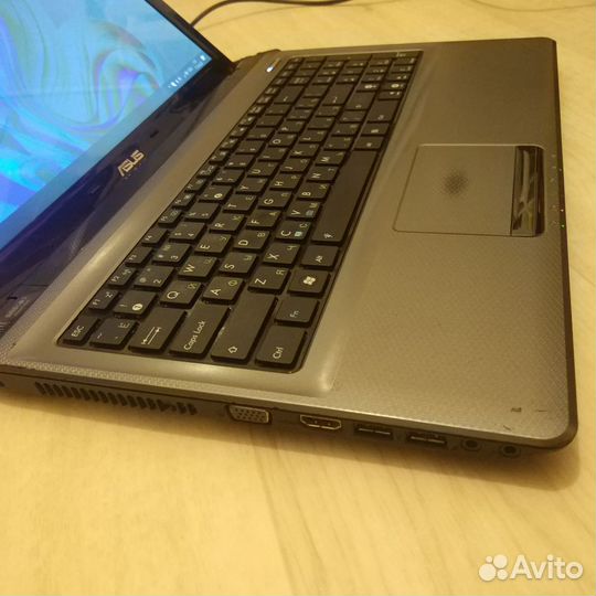 Core i3 380m,4gb,SSD240,15.6