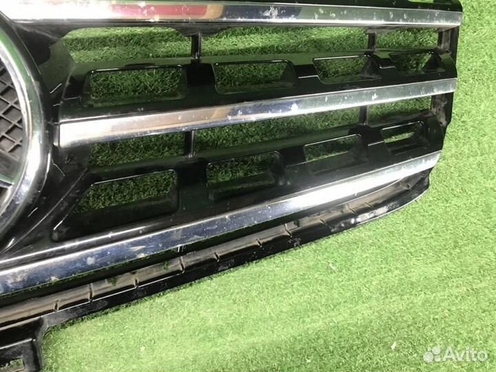 Решетка радиатора Mercedes-Benz M-Class